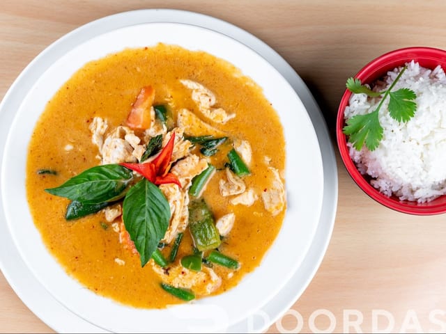 60. Pa-Nang Curry Lunch.
