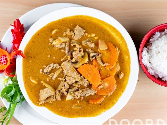 64. Yellow Curry Lunch.