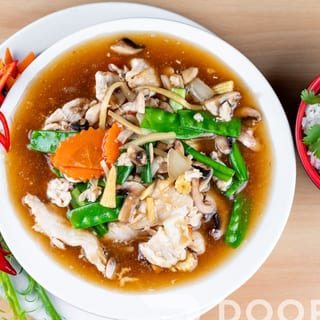 40. Pad-Rad-Na Lunch - O
