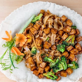 73. Pad-Si-Eew Lunch - O