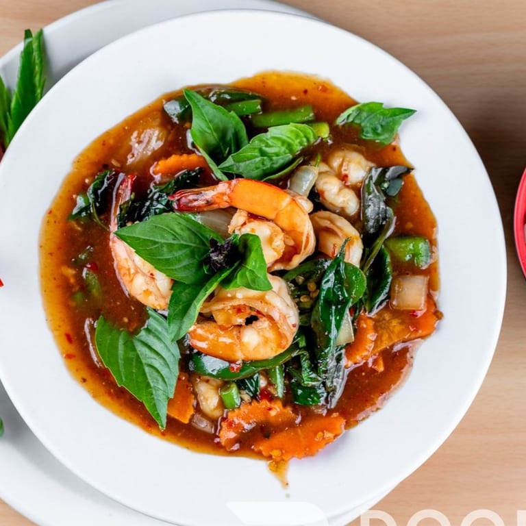 Savor Your Lunch with Thai Flavors