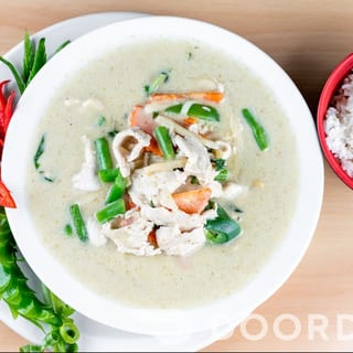 63. Green Curry Lunch - O